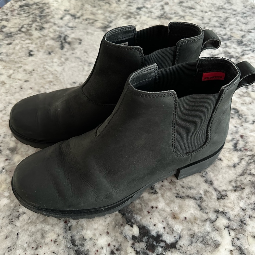 Sorel Emelie boots